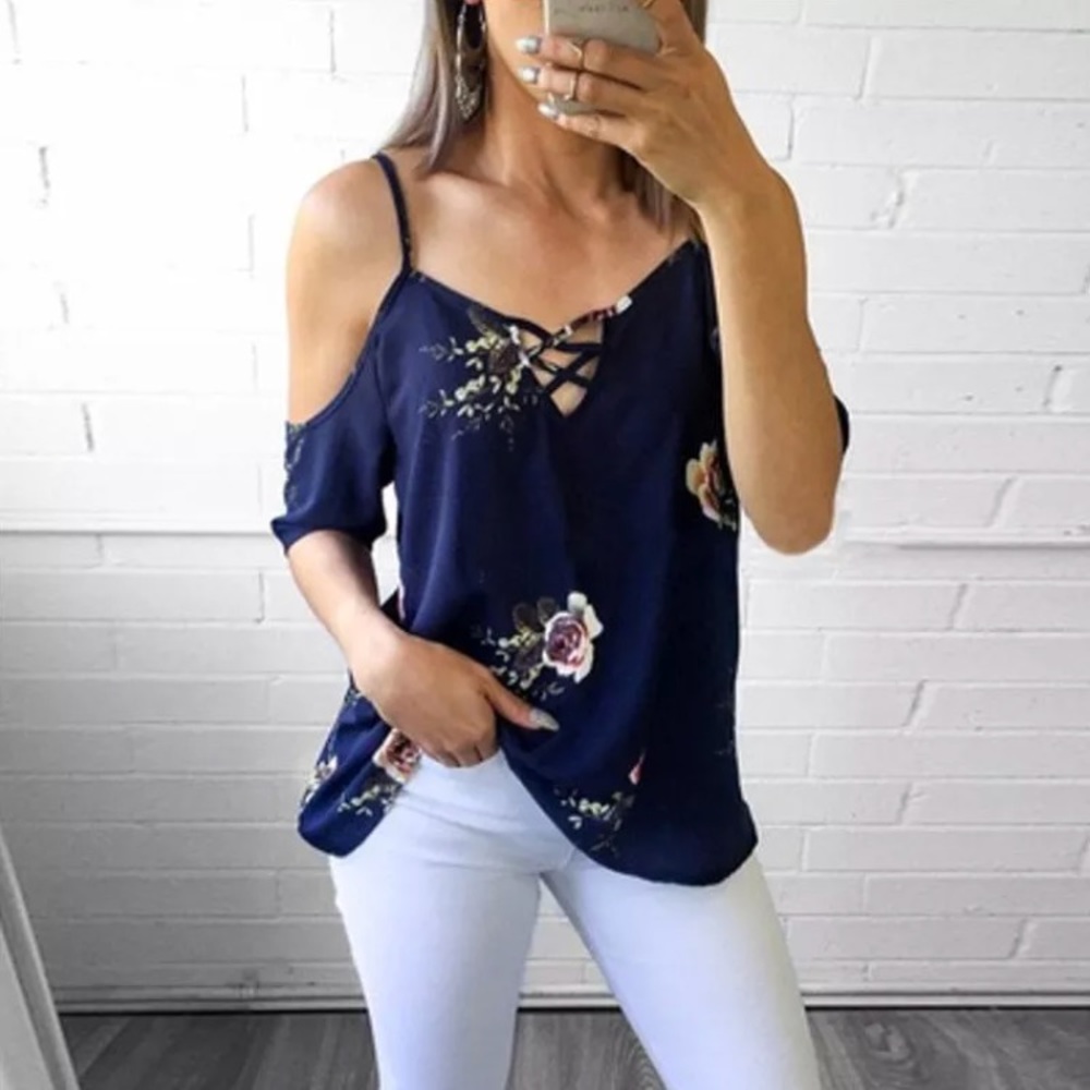 Off shoulder T-shirt